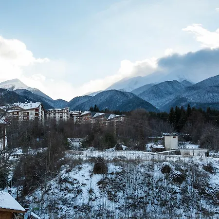 Апартамент Modern Mountain Getaway